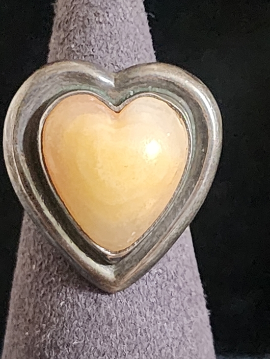 Taxco Jewelry - Vintage 1930s Mexican Sterling Silver Heart Ring Translucent Agate Chalcedony